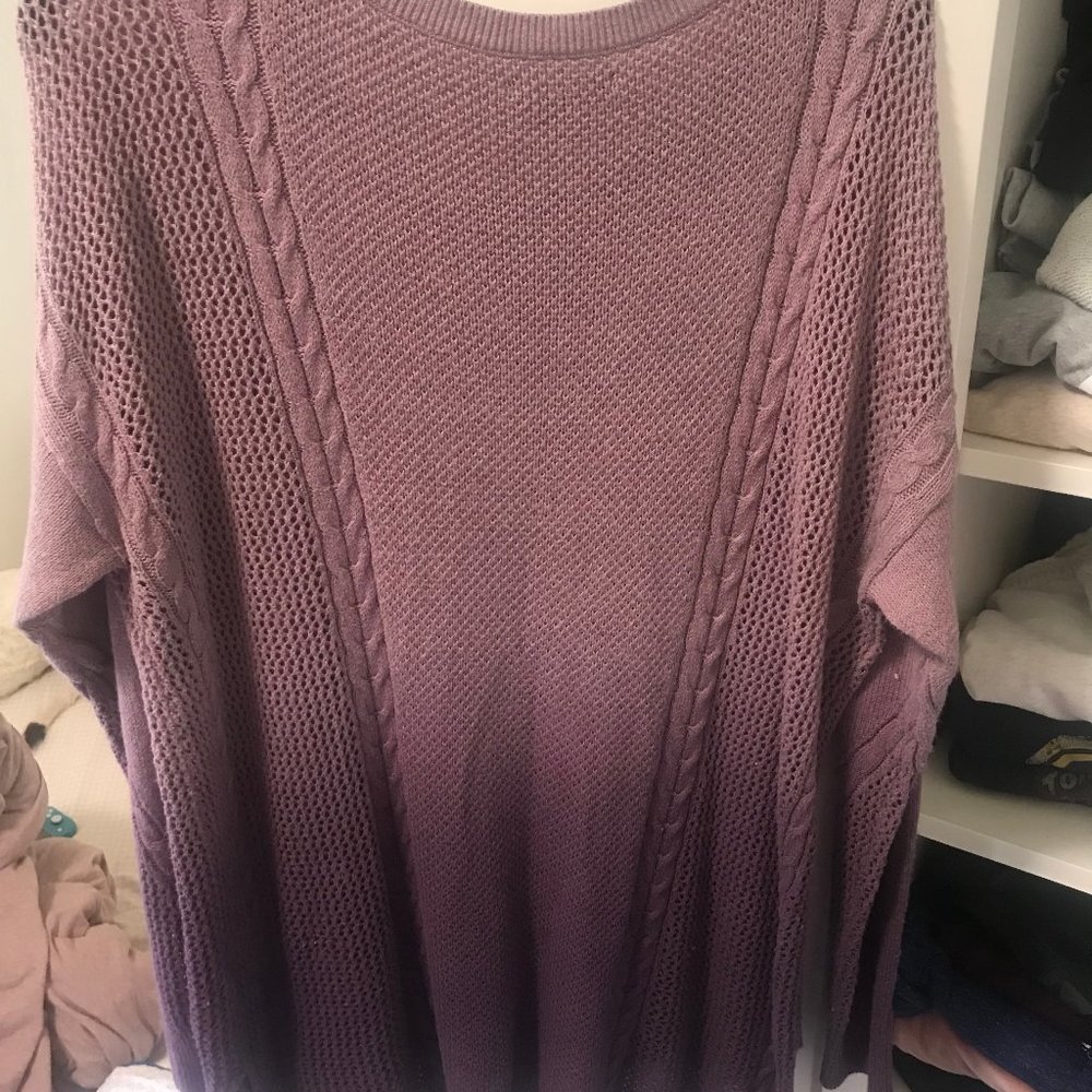 American Eagle Sweater